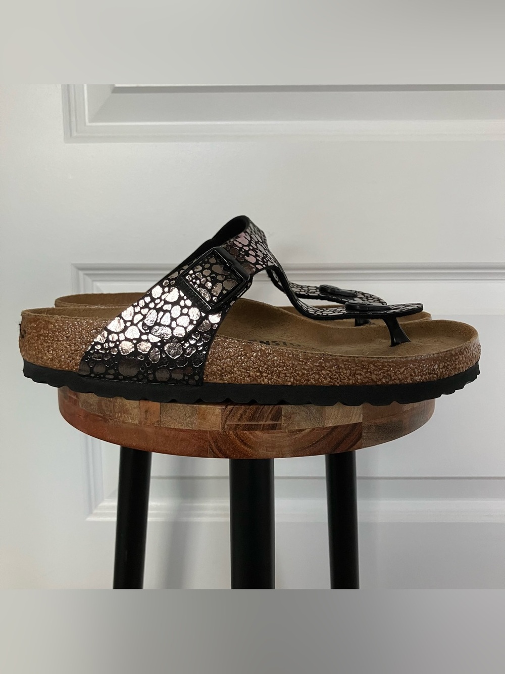 NEW Birkenstock Gizeh Sandals Womens EU 36 US 5-5.5 Metallic Stone 2026-503